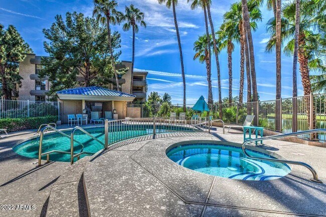 Building Photo - 5136 N 31st Pl