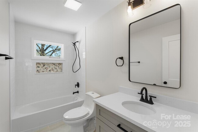 Building Photo - 2509 Wesley Chapel Rd