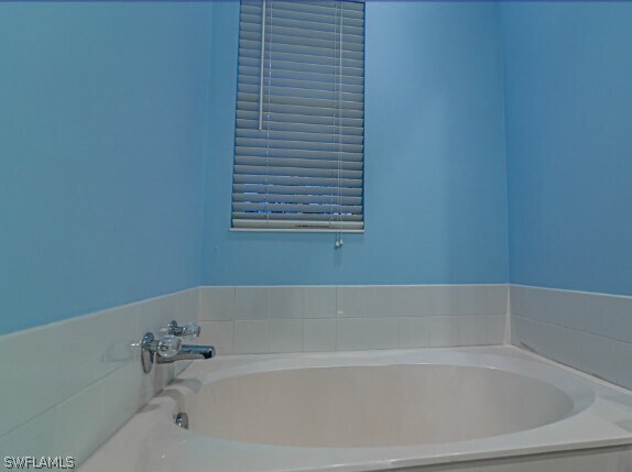 Building Photo - 28576 Alessandria Cir