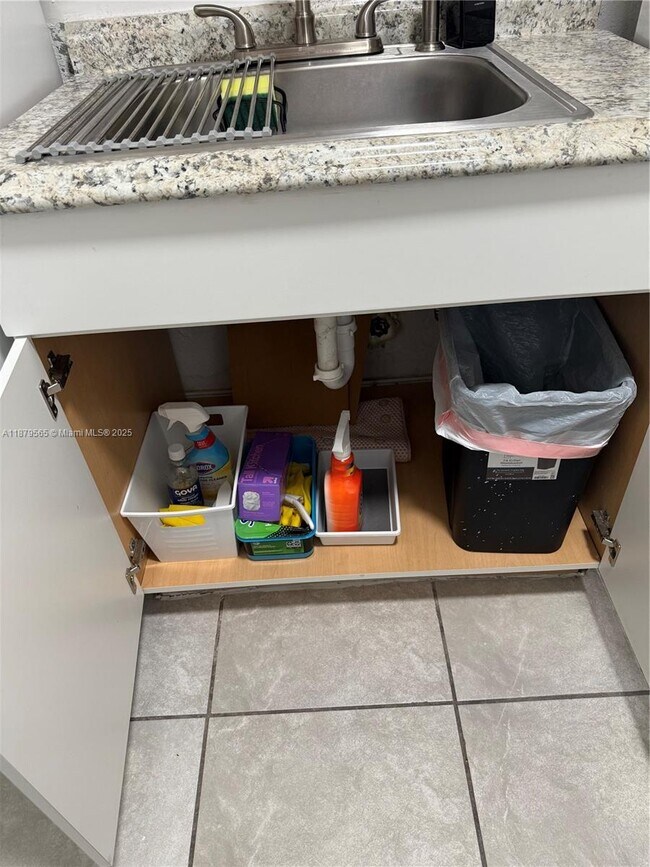 Building Photo - 27 NW 44th St