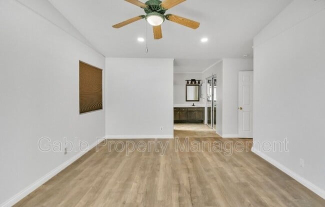 Building Photo - 25822 Blake Ct