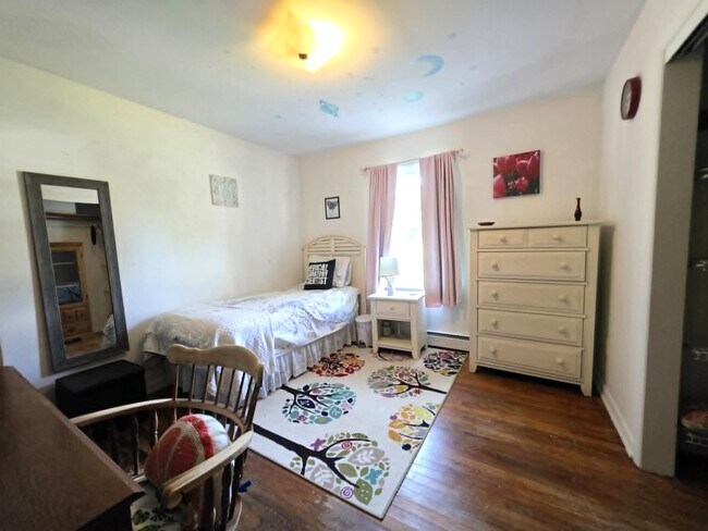 Building Photo - 104 Lee Dr