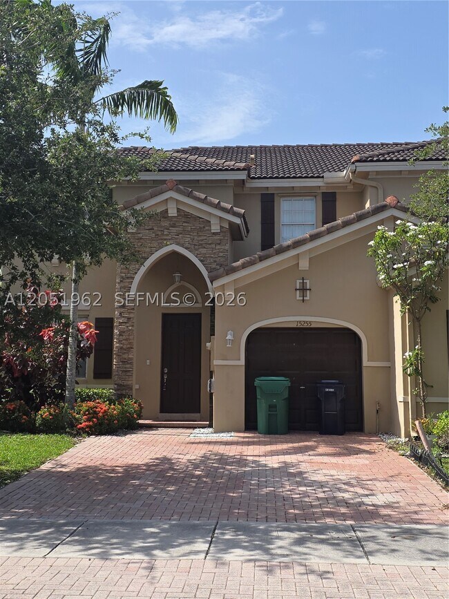 Building Photo - 15255 SW 9th Way