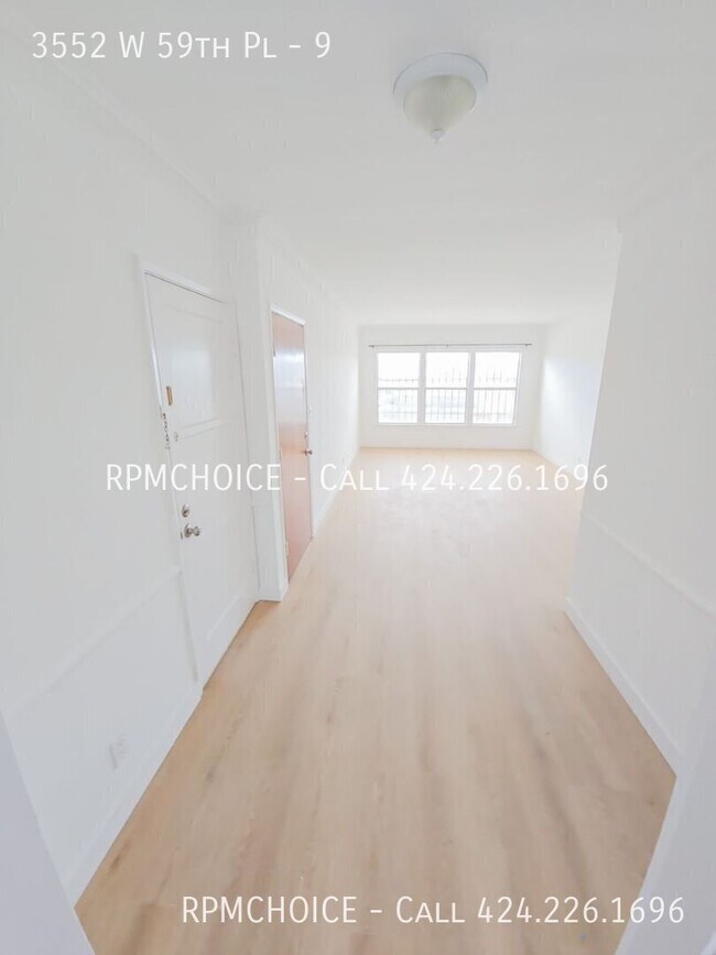 Building Photo - 3552 W 59th Pl