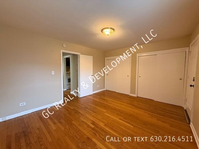 Building Photo - 227 Uteg St