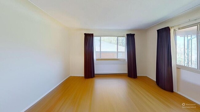 Building Photo - 4030 S Fox St