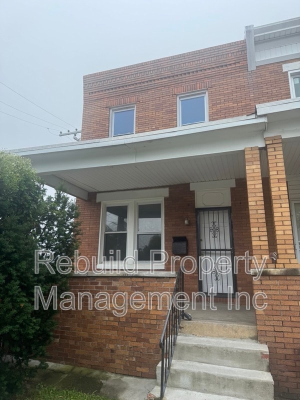 Primary Photo - 2867 Lake Ave