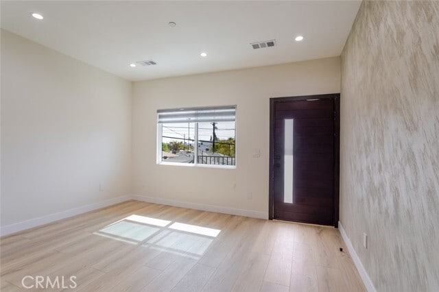 Building Photo - 11112 Emelita St