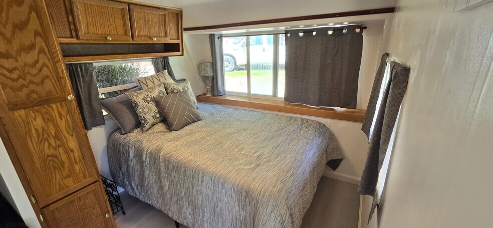 Building Photo - 865 Granite Ridge Dr