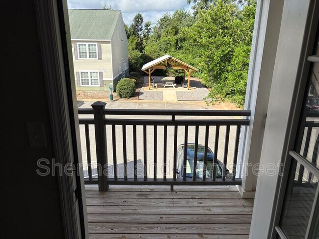 Building Photo - 3800 London Ct SW