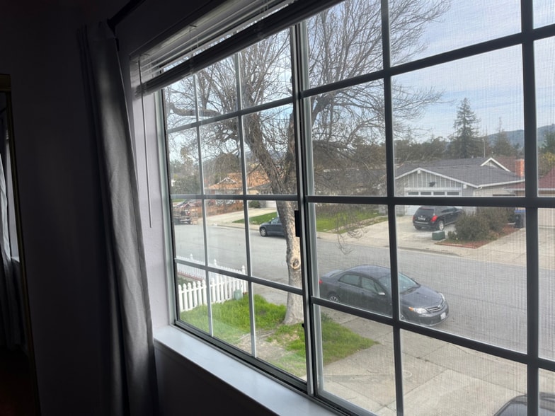 Building Photo - 1000 Pine Hollow Cir