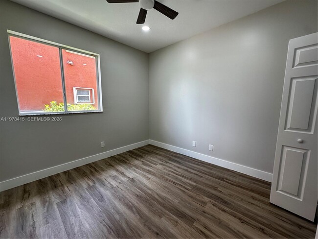 Building Photo - 2243 SW 134th Ave