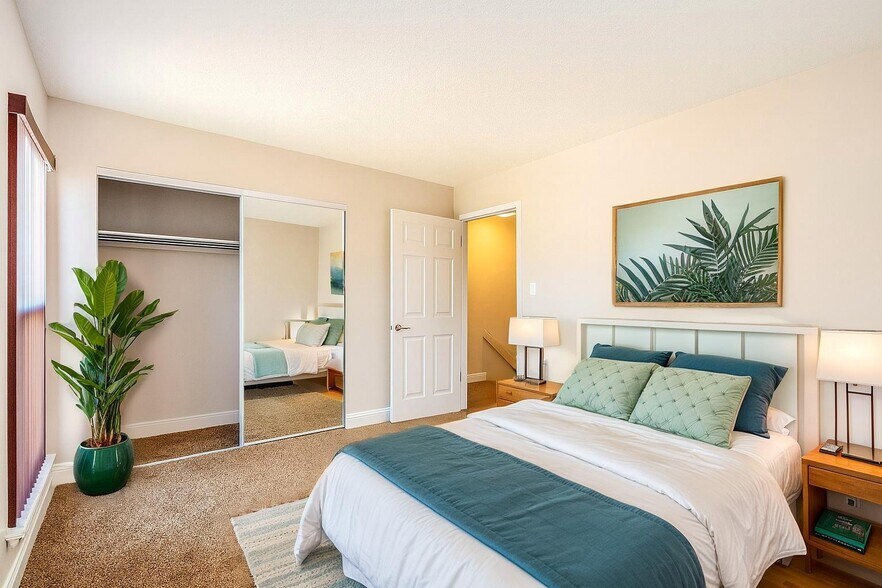 Primary Photo - Vineyard Townhomes