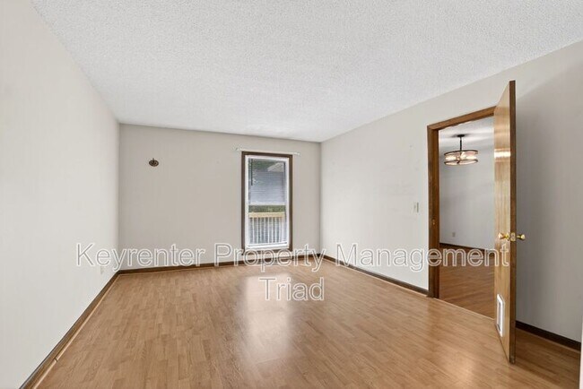 Building Photo - 407 Grenham Rd