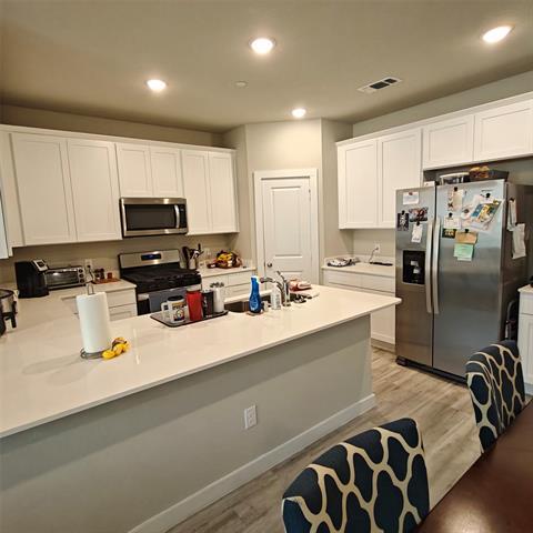 Building Photo - 1308 Creekbank Dr