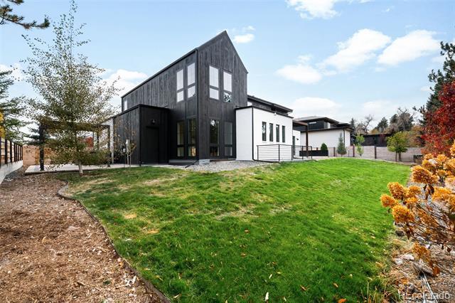 Building Photo - 3239 Robb St