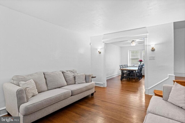 Building Photo - Welcome to this sunny and updated 4-bedroom, 2-bath row home in the heart of Mt. Airy! W/D! Large...