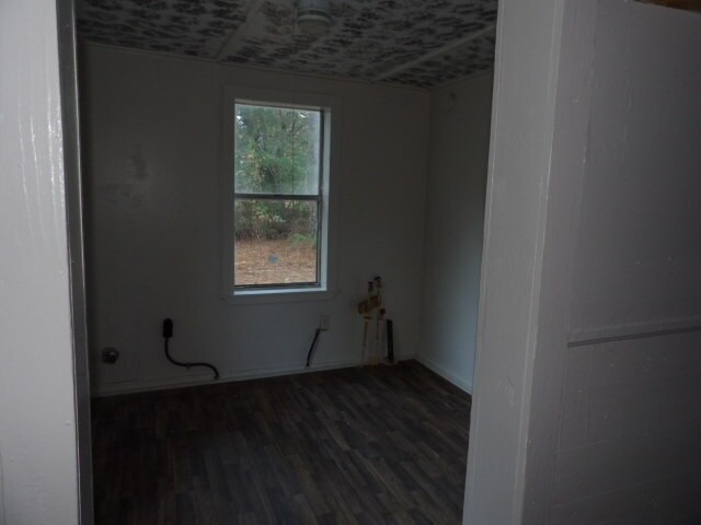 Laundry Room - 1006 White Oak Ext