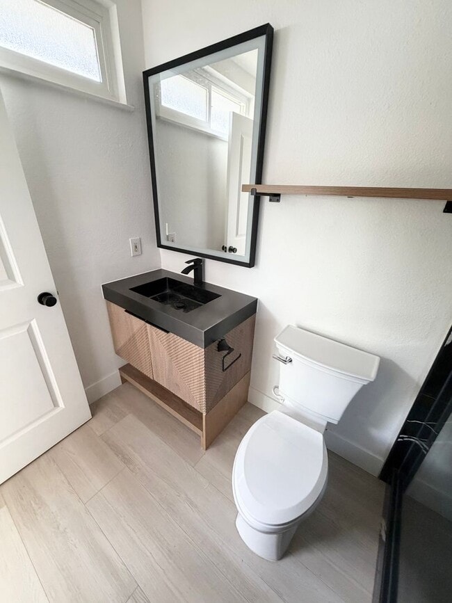 Building Photo - Beautifully Situated Home in an Established Diamond Bar Neighborhood - Utilities Included