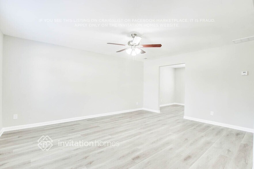 Building Photo - 6355 Ashdale Dr