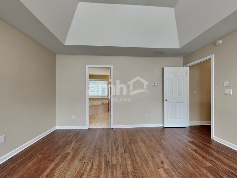 Building Photo - 2713 Cascade Bend Dr