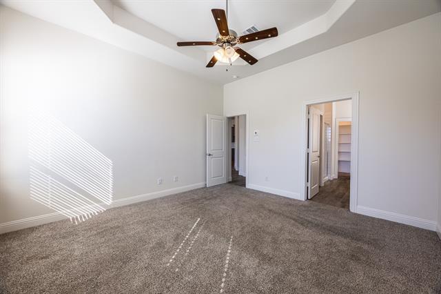 Building Photo - 4037 Woodford Dr