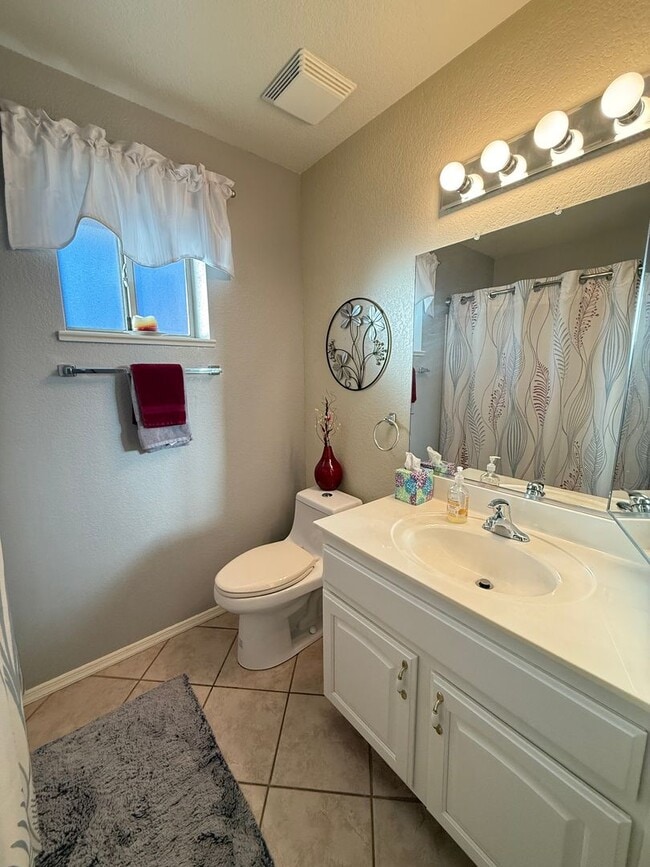 Building Photo - SUNLAND SPRINGS 55+ CORNER LOT 3 BEDROOM 2 BATHROOM FULLY FURNISHED HOME