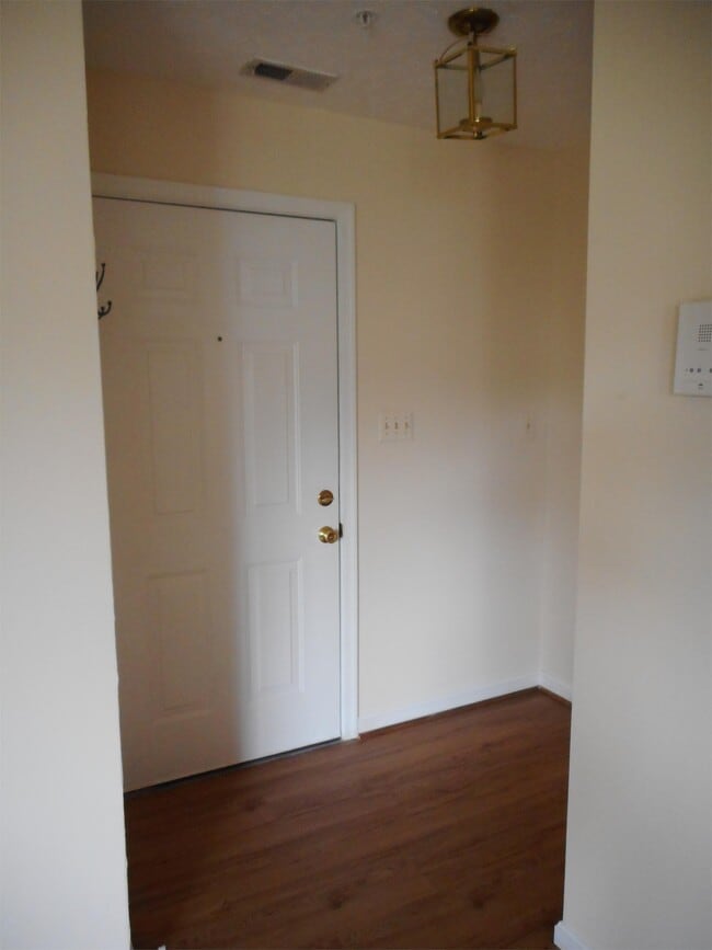 Building Photo - 104 Bayland Dr