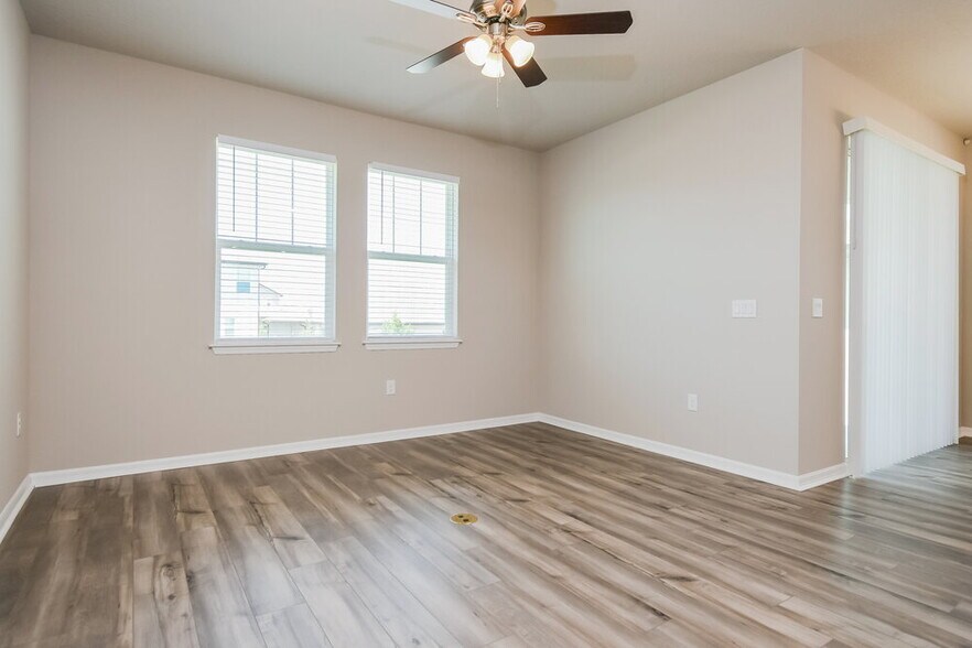 Building Photo - 2331 Raven Rdg Dr