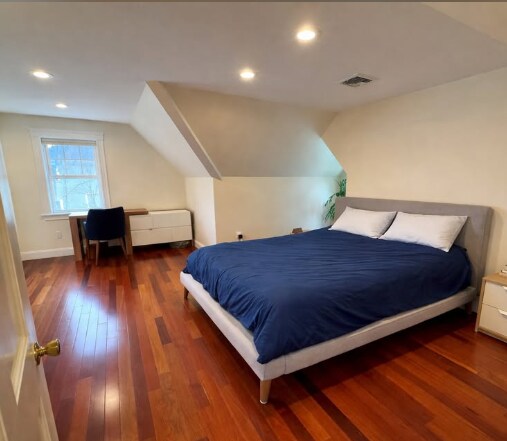 Building Photo - 15 Millmont St