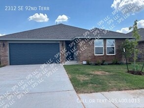 Building Photo - 2312 SE 92nd Terrace