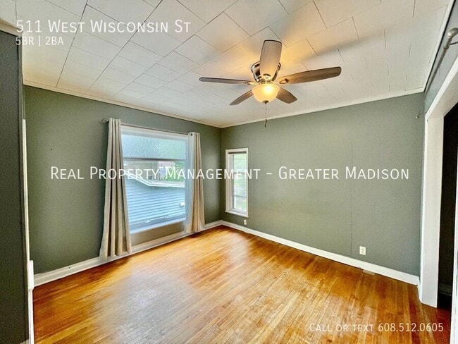 Building Photo - 511 W Wisconsin St