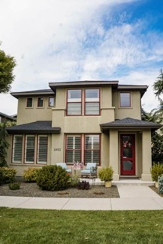 Building Photo - 2975 S Old Hickory Way