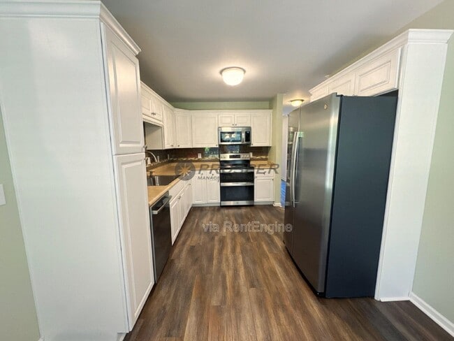 Building Photo - 106 Wyndham Ct