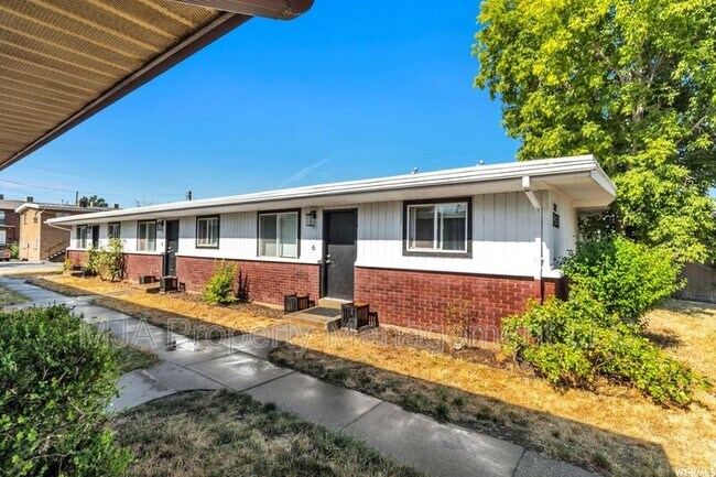 Building Photo - 927 W 1100 N