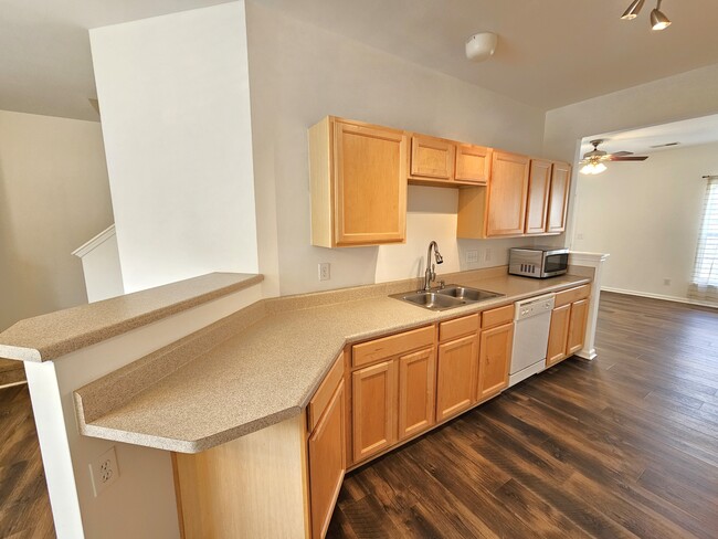 Building Photo - 205 Spring Crossing Cir