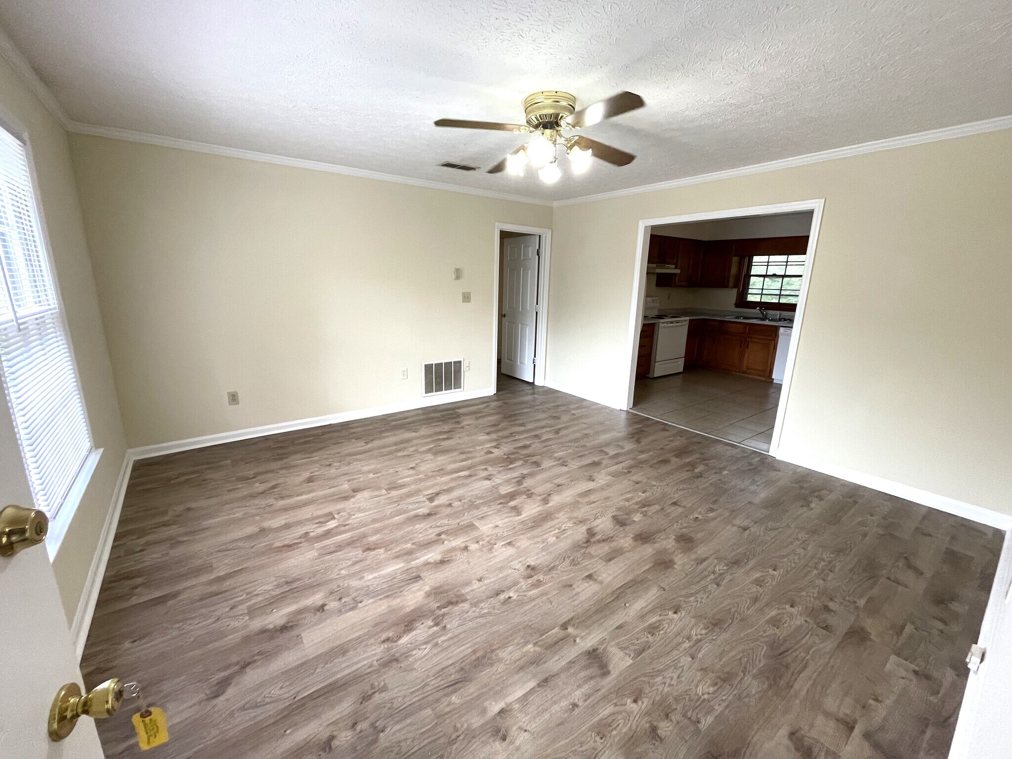 Building Photo - 107 Barrington Dr