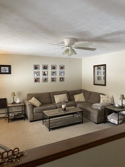 Building Photo - 219 Whiskeag Rd