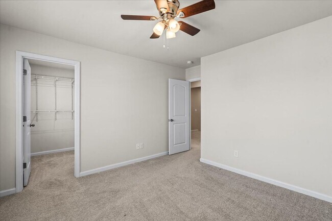 Building Photo - 4529-1 Iron Oak Ln