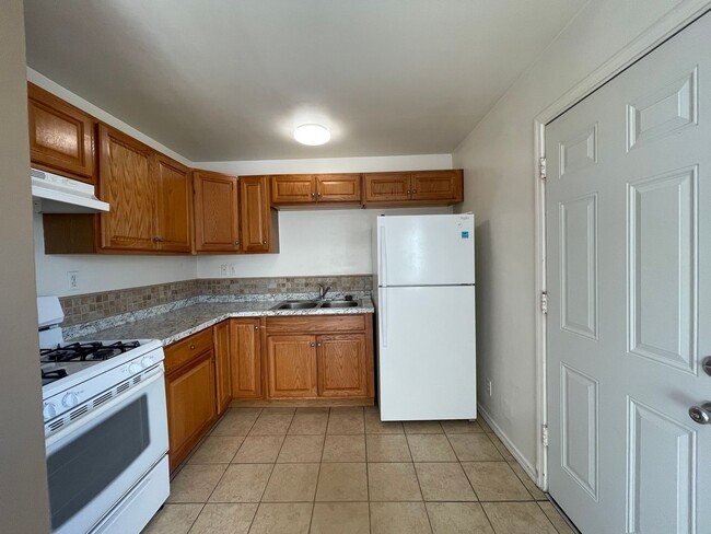 Building Photo - North East Three Bedroom Home