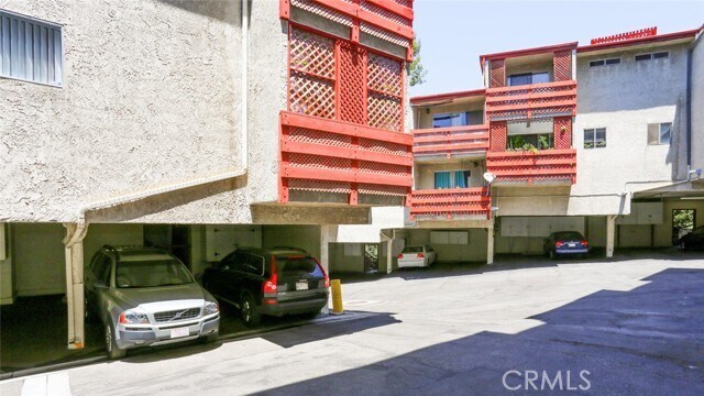 Building Photo - 1523 E Windsor Rd