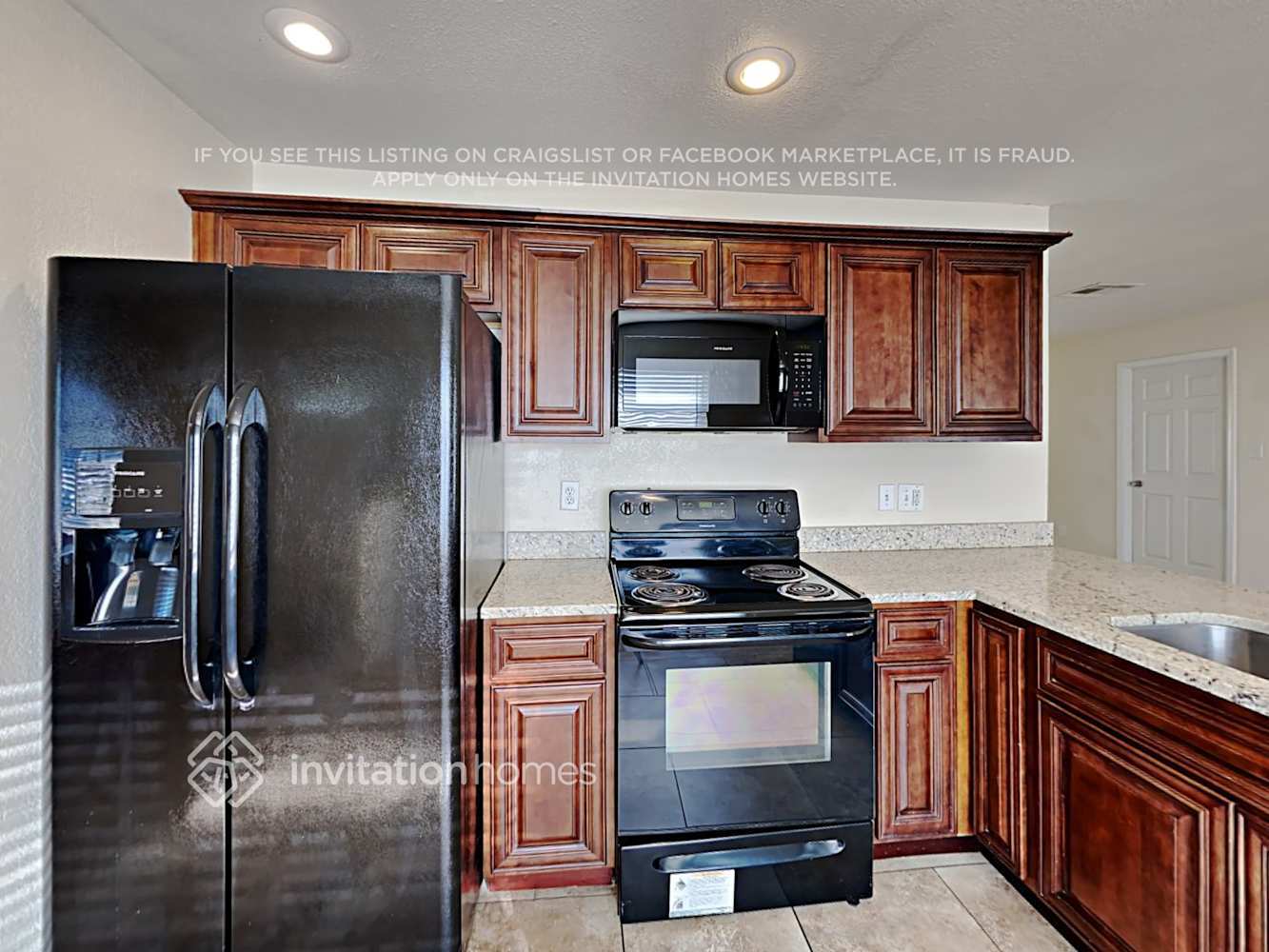 Building Photo - 20025 N 18th Dr