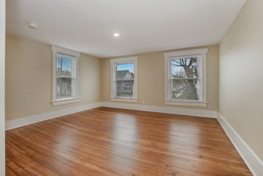 bedroom 1 - 21-23 E Water St