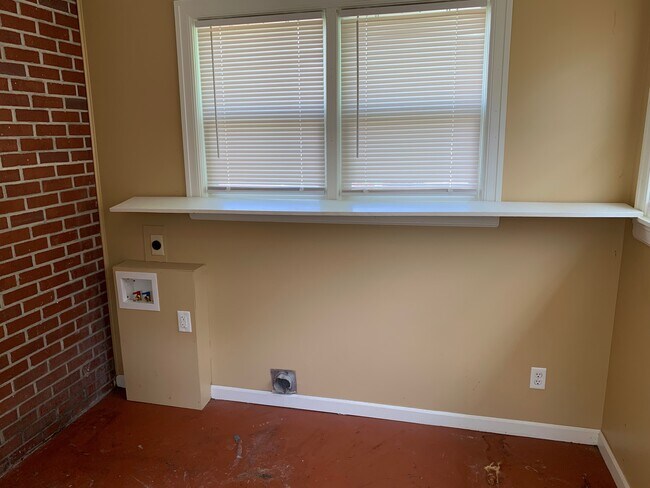 Building Photo - 36 Bryant St