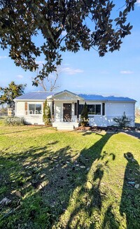 Building Photo - 15 Walker Ave