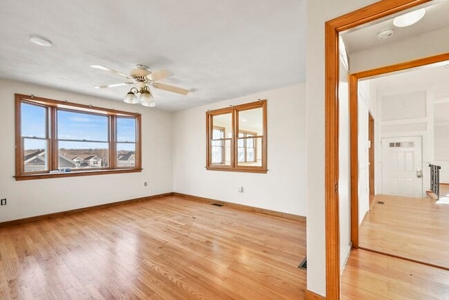 Building Photo - 72 Cambridge Rd