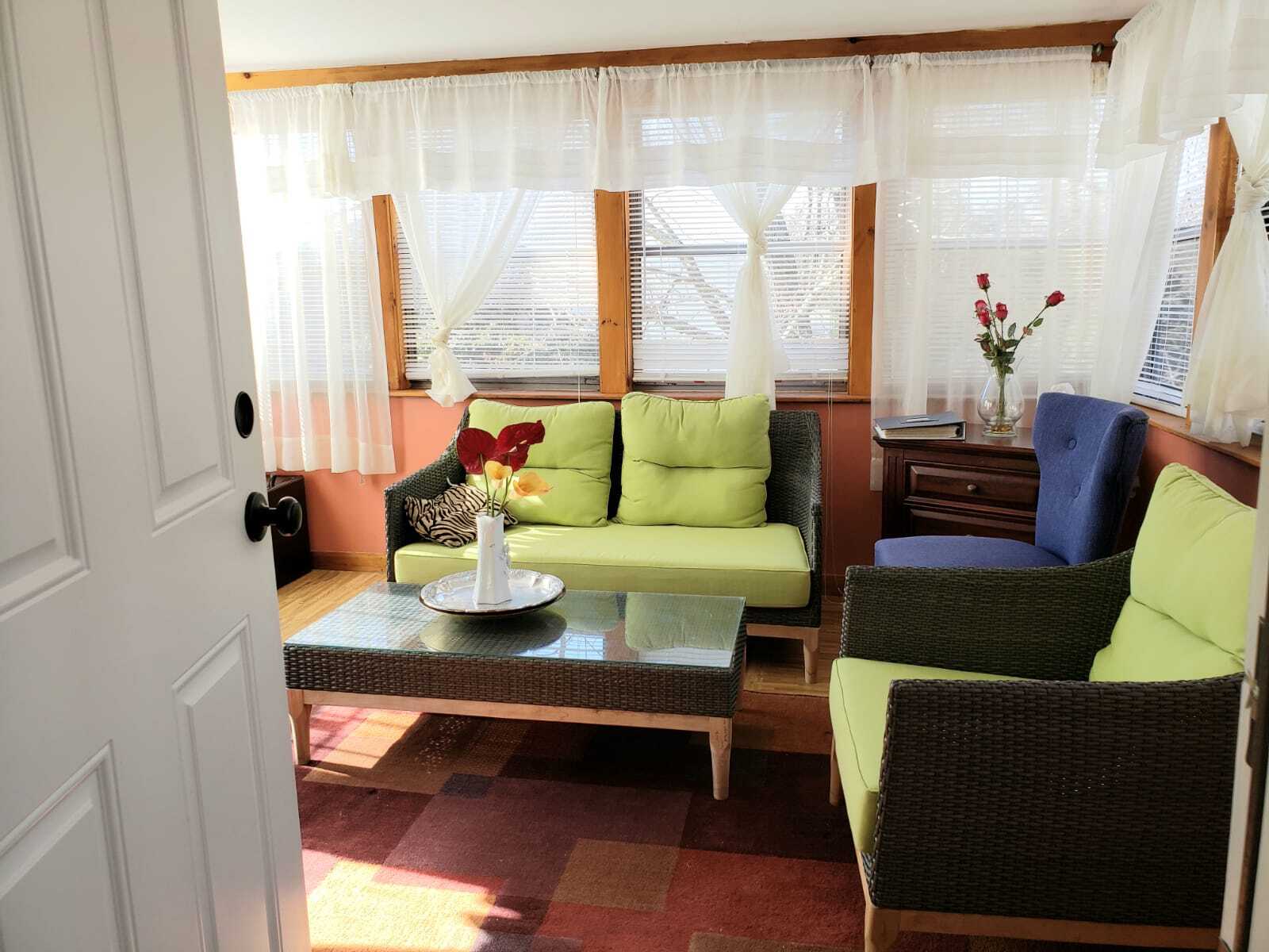 Building Photo - 51 Macdonald Dr