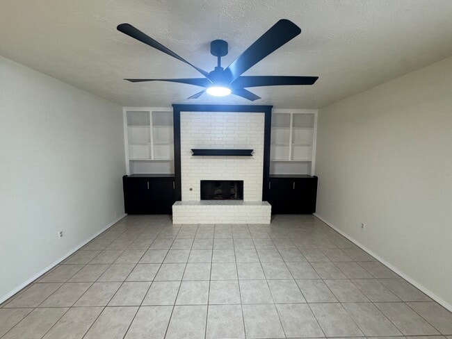 Building Photo - Be Wowed by all the brand-new features in ...