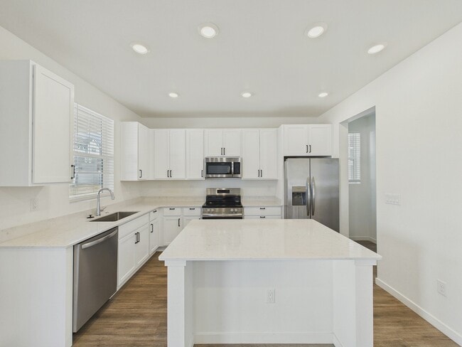 Building Photo - 24485 E Atlantic Dr