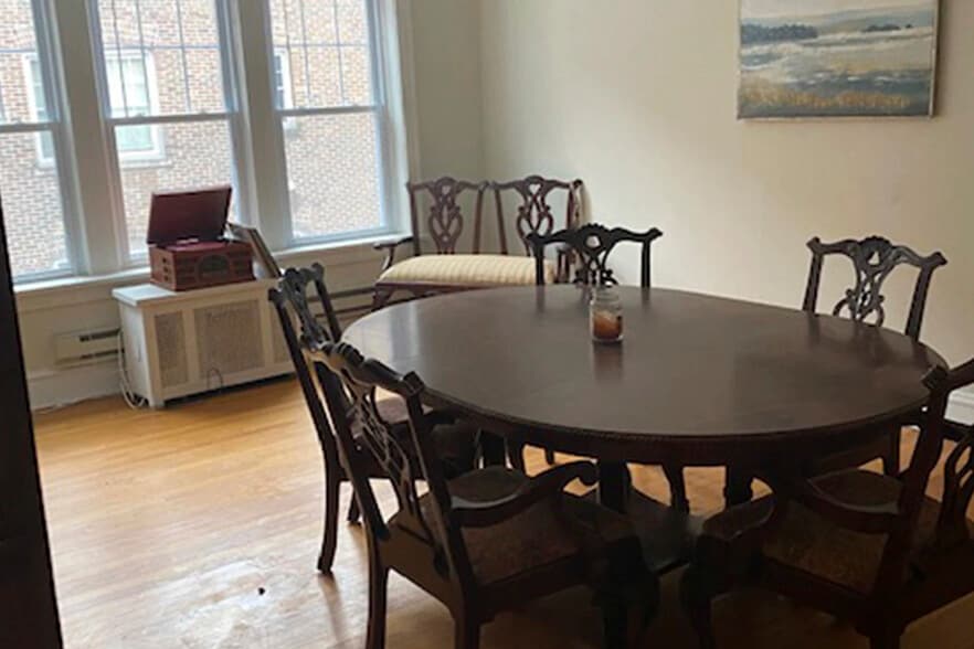 Building Photo - 319 Kedzie St